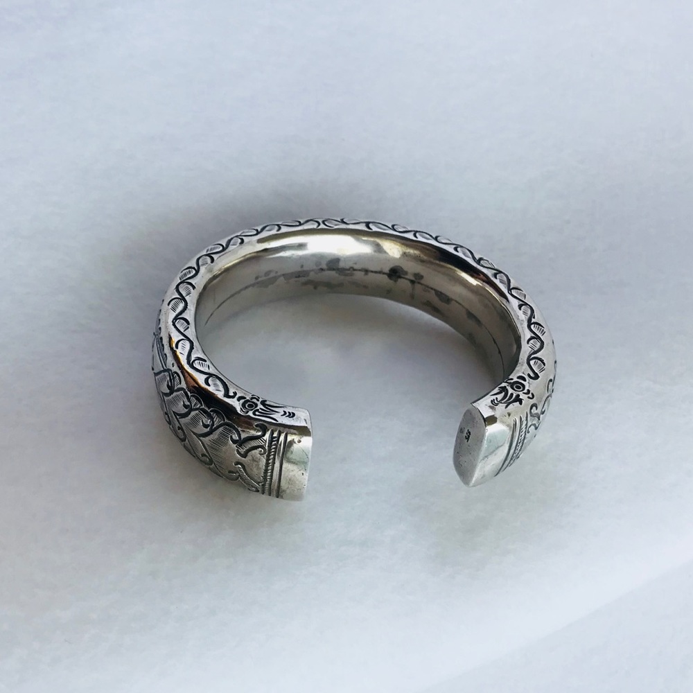Vintage Sterling Silver Cuff Bracelet - Picture 5 of 6